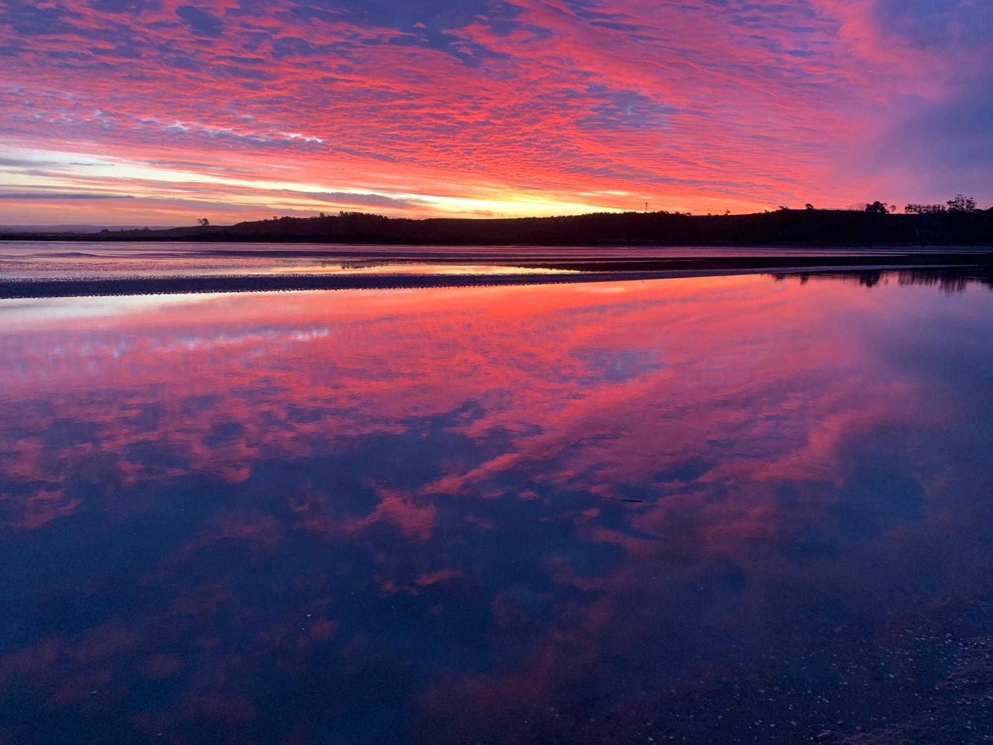 Pukehina Estuary Sunset Views Townhouse & Studio Екстериор снимка