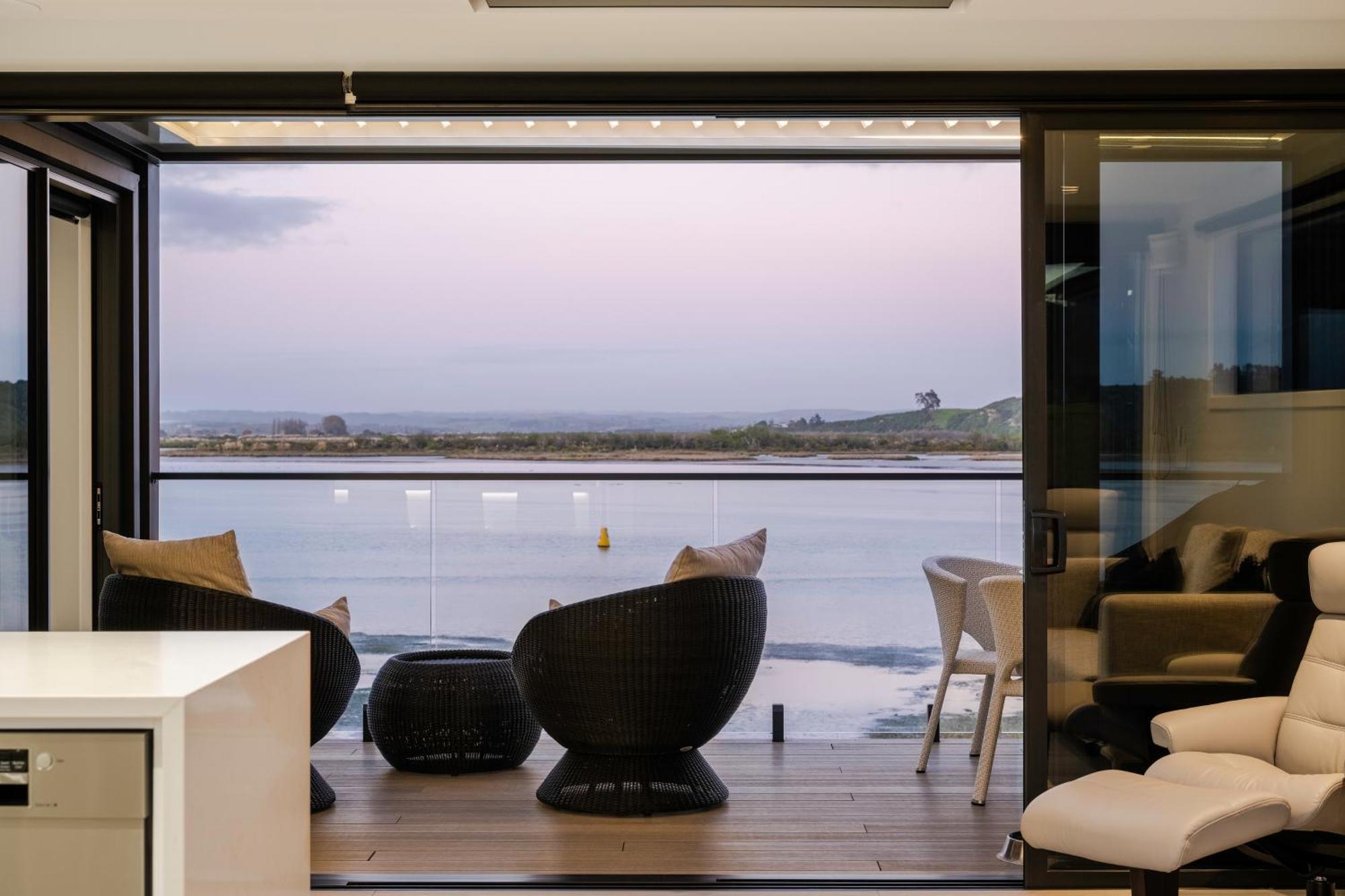Pukehina Estuary Sunset Views Townhouse & Studio Екстериор снимка