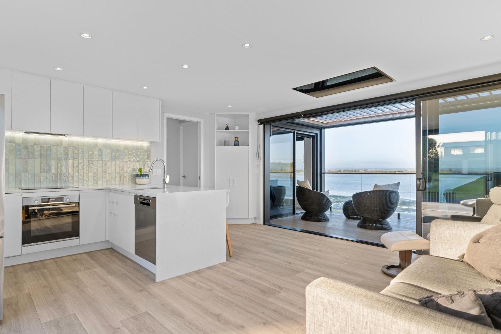 Pukehina Estuary Sunset Views Townhouse & Studio Екстериор снимка